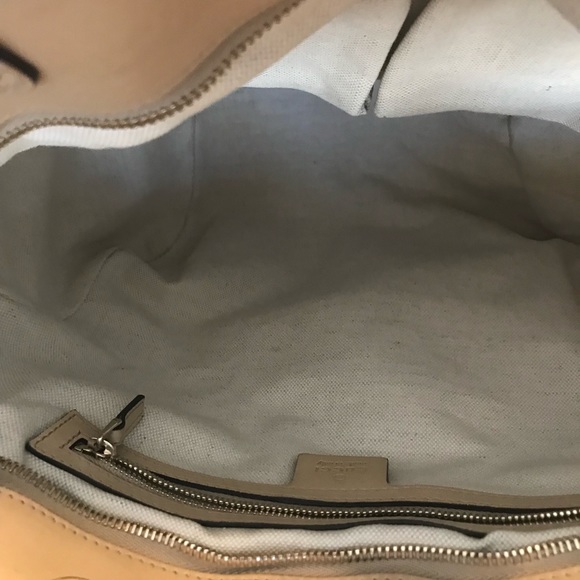 Gorgeous Gucci Bamboo Bag EUC - Picture 4 of 8